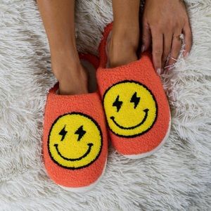 Emerson Rose Living Royal Bolt Happy Slippers